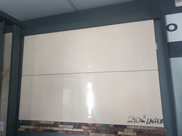 Villeroy & Boch Wandfliese Venida 30x90 Beige glänzend